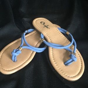 Curfew sandals sz 6